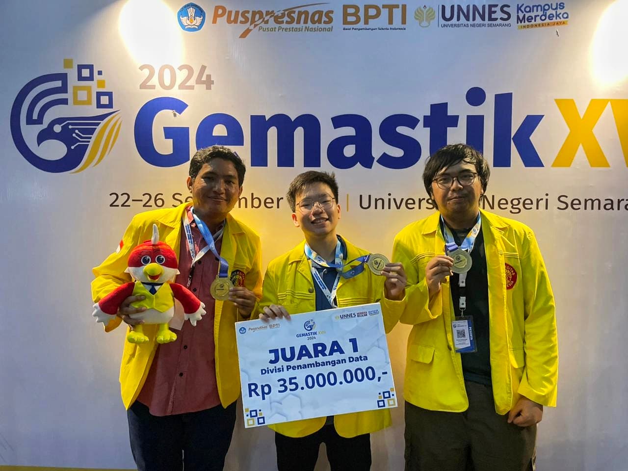 1st Winner of Data Mining, GEMASTIK XVII